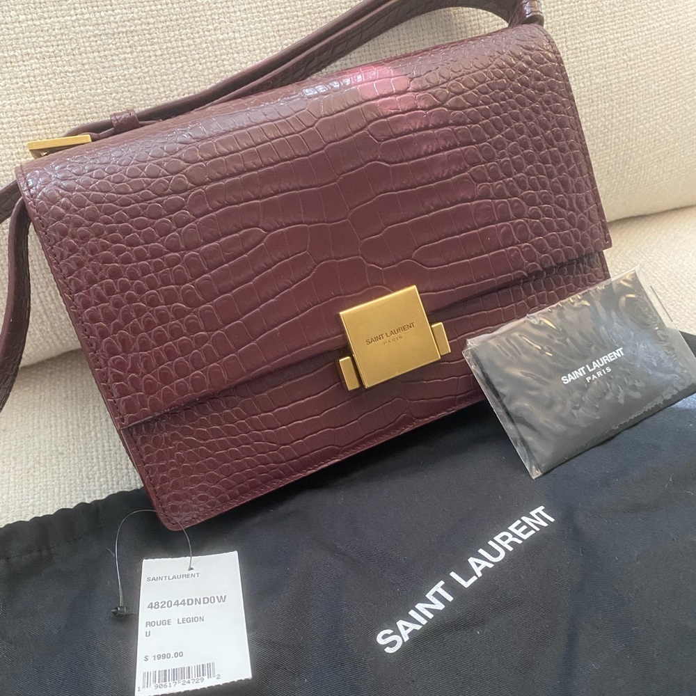 BNWT CROC EMBOSSED SAINT LAURENT BELLECHASSE BAG - Picture 1 of 8